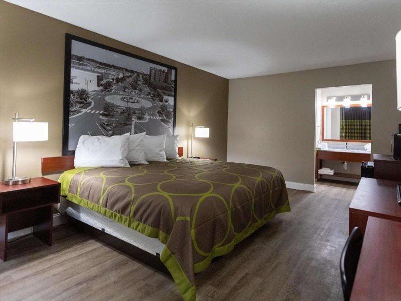 Super 8 By Wyndham Goldsboro Motel Ngoại thất bức ảnh