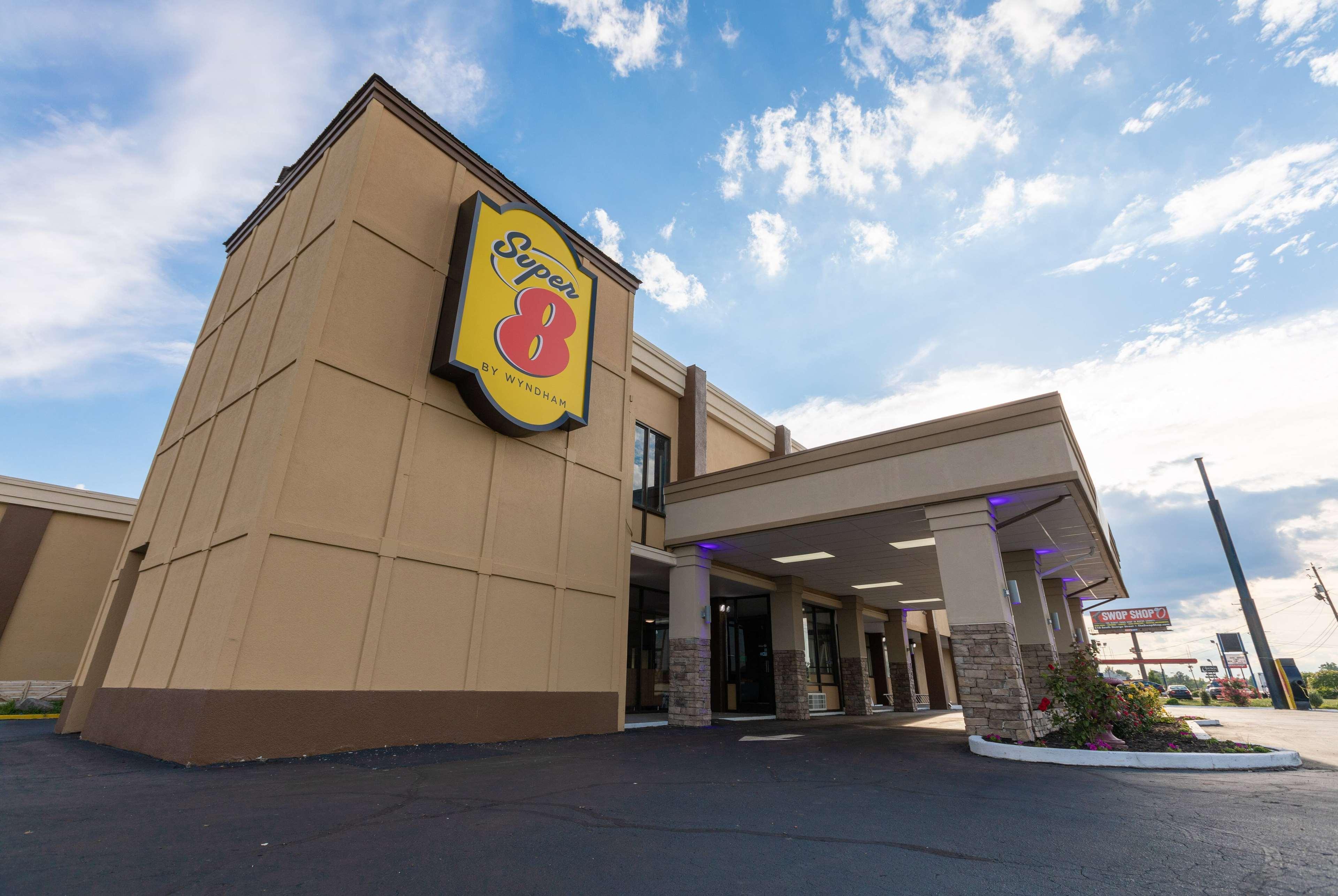 Super 8 By Wyndham Goldsboro Motel Ngoại thất bức ảnh