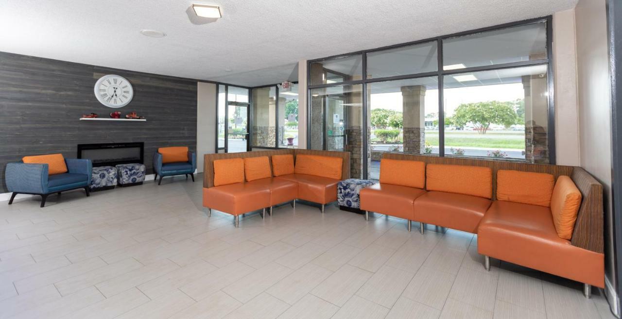 Super 8 By Wyndham Goldsboro Motel Ngoại thất bức ảnh